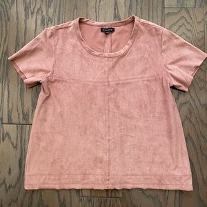 William B dusty rose suede tshirt. Size M. Excellent condition.